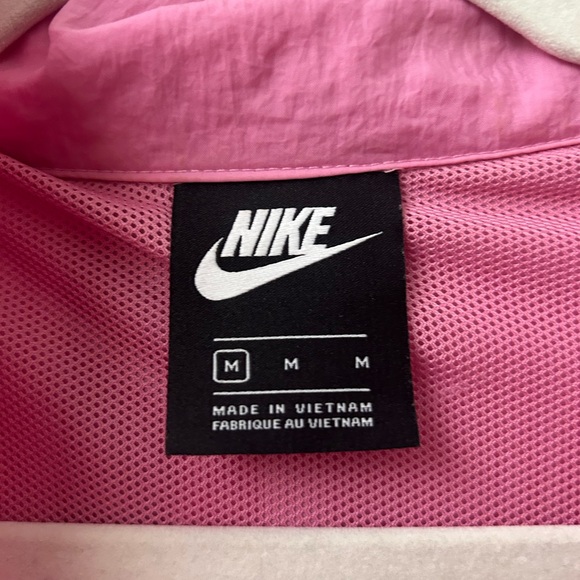 Nike Windbreaker - Picture 2 of 4